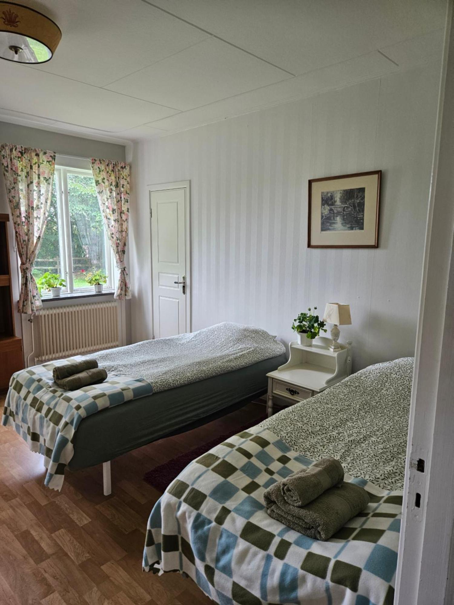 Oernsro Boende Och Staellplatser Skara Quarto foto